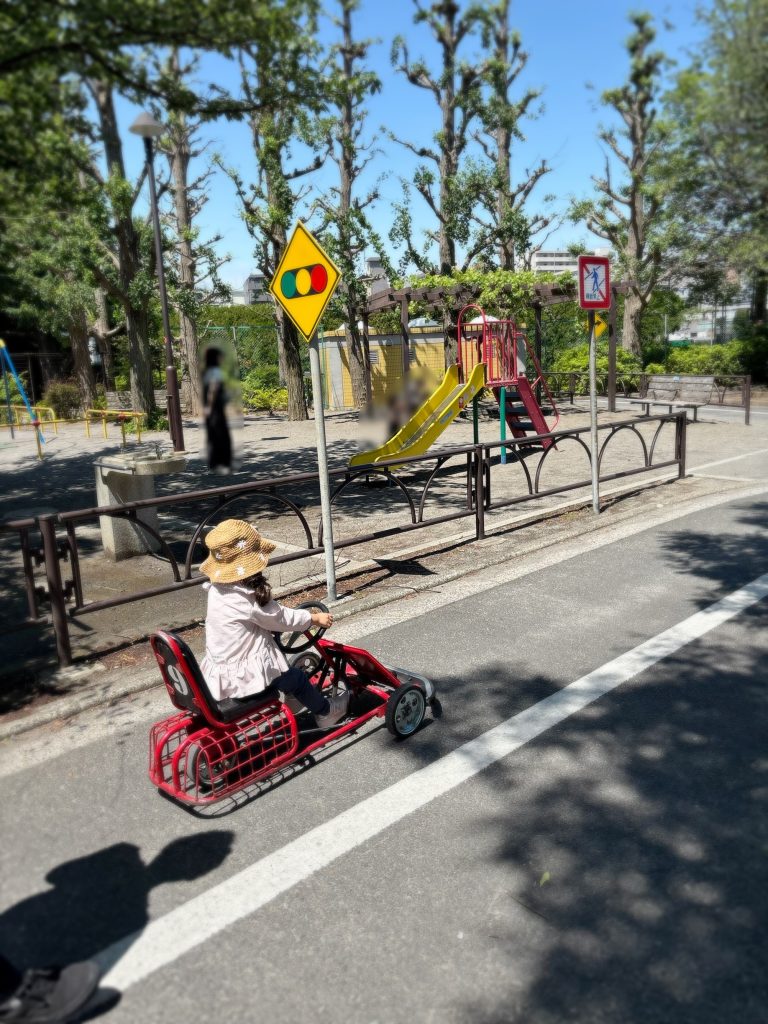 世田谷区立世田谷公園の交通広場エリア