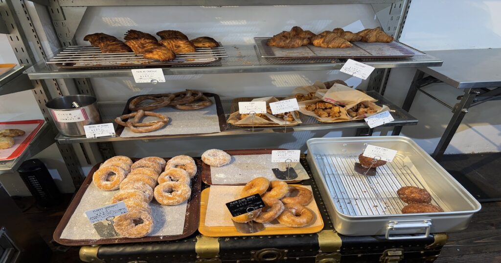 TOLOPANTOKYOの店内