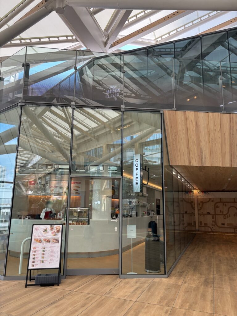 高輪ゲートウェイシティ駅ナカのカフェMAISON CLASSIC CAFE