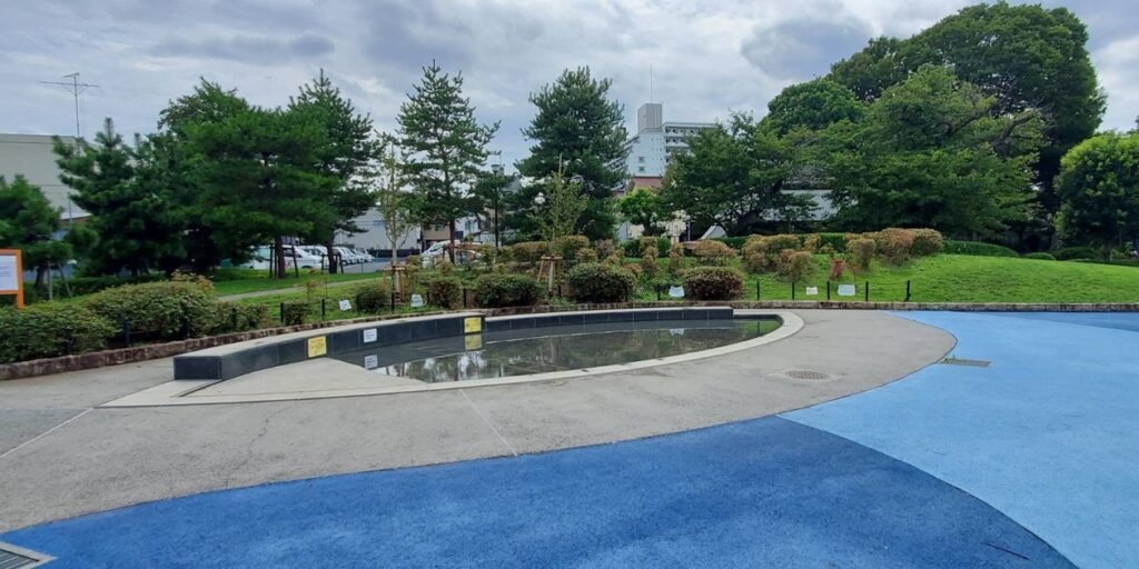 下高井戸あおぞら公園じゃぶじゃぶ池