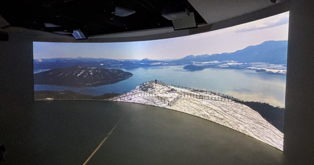 新宿御苑インフォメーションセンター4kシアター