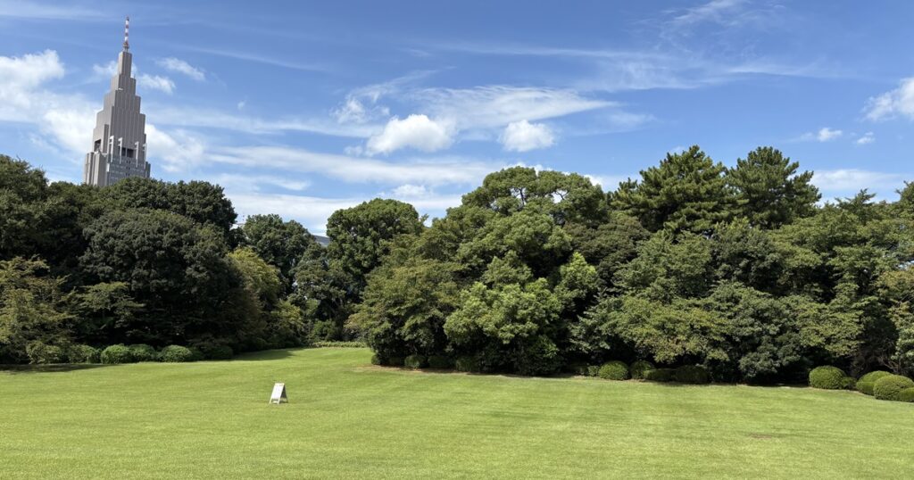 新宿御苑「こども広場」