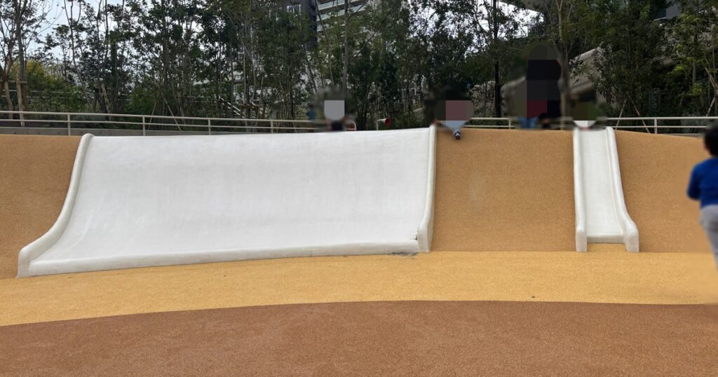 我善坊横川省三記念公園滑り台