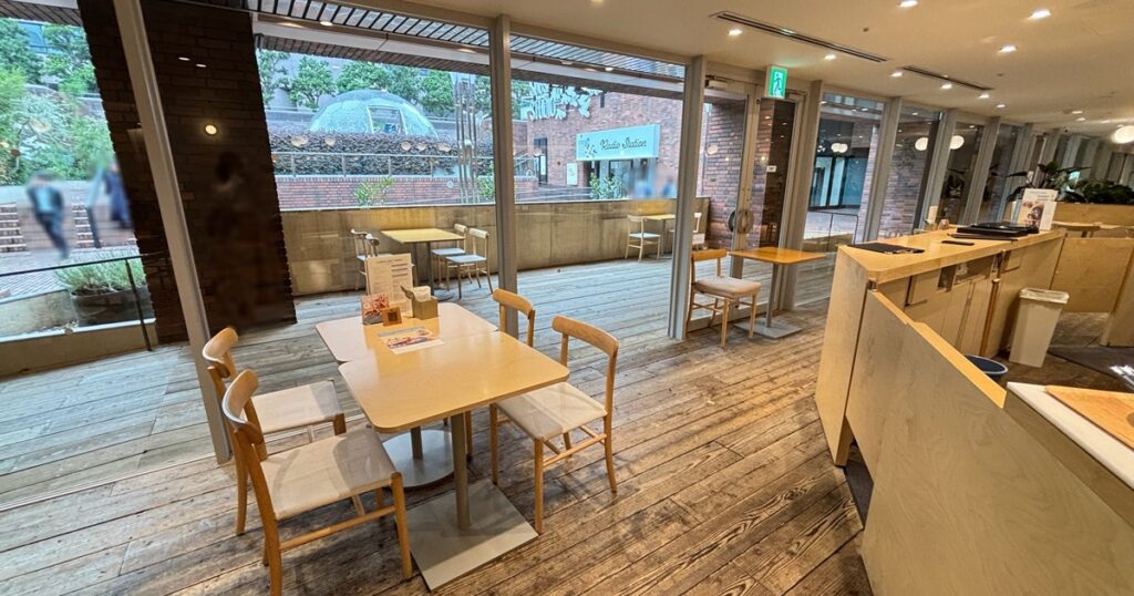 星のキッチン内観